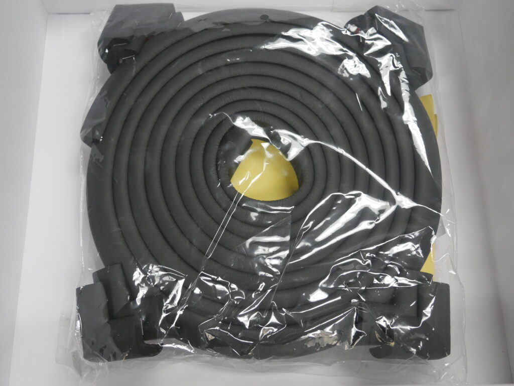 Black Edge and Corner Cushion