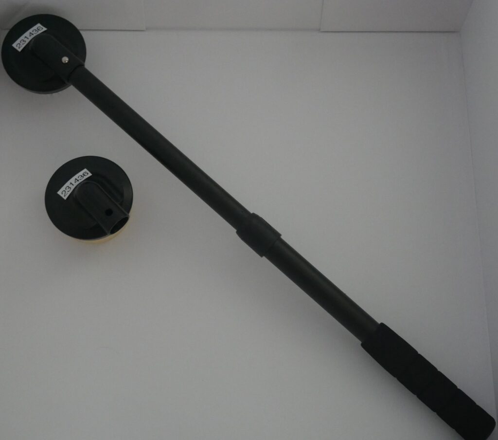P1010674 Black Telescoping Back Scrubber/Applicator